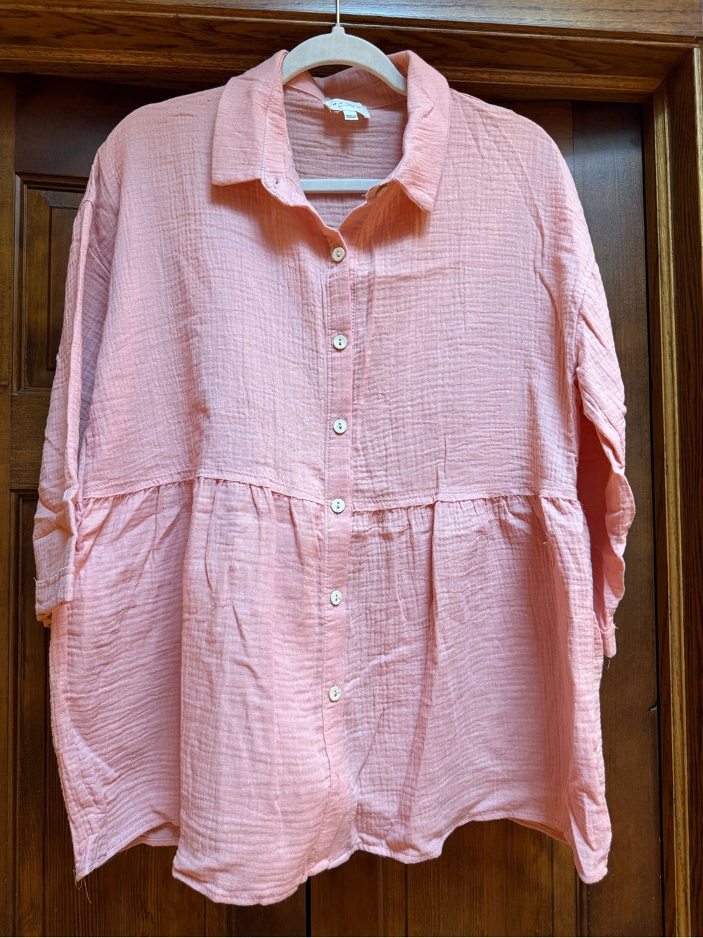 1.4.3. Story by Line Up Gauzy Soft Peach Button-Front Top, Size Medium